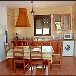 Apartamento Con Piscina Comunitaria
